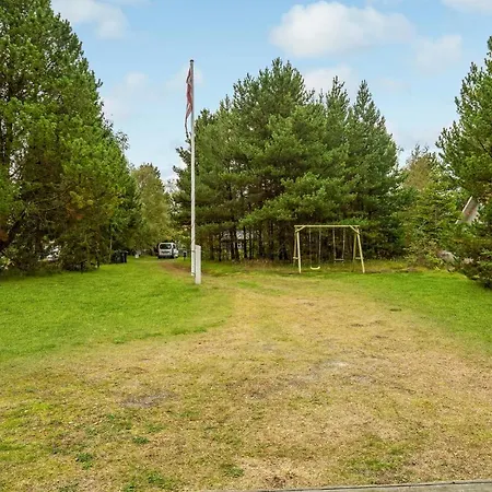 2 Bedroom Pet Friendly In