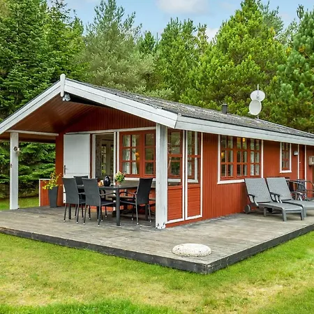 Vakantiehuis Two-bedroom In Saby