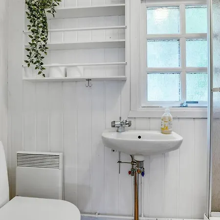 Vakantiehuis Two-bedroom In Saby