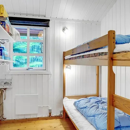 Holiday home 2 Bedroom Pet Friendly In